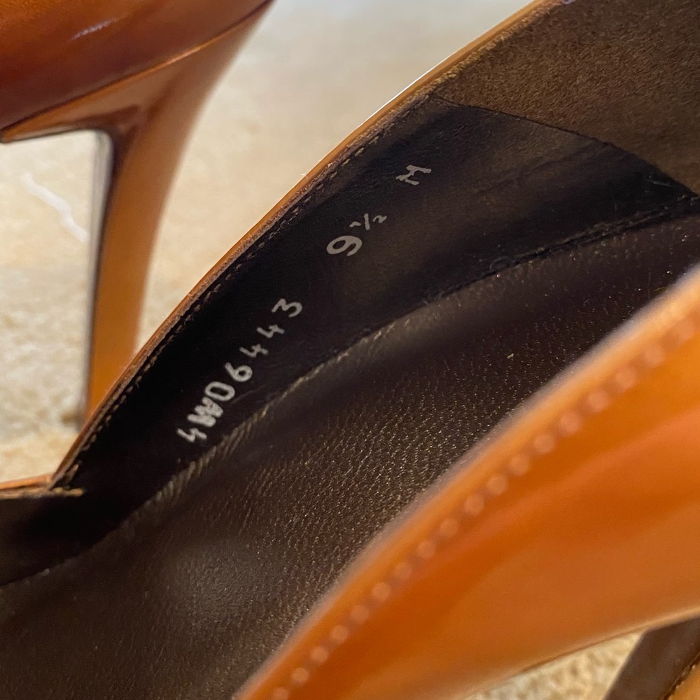 Stuart Weitzman Bronze Patent Heel - image 4